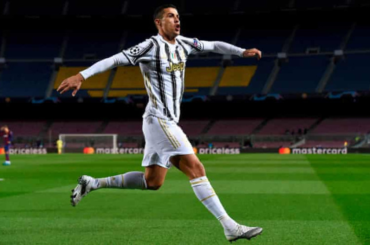 Hindari Pemecatan, Pirlo Gantungkan Harapan kepada Cristiano Ronaldo