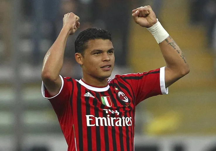 Incar Thiago Silva, AC Milan Ingin Ulangi Kesuksesan Rekrut Pemain Berusia Senja