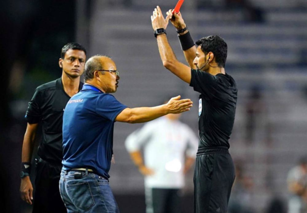 Park Hang-seo Dihukum 4 Laga dan Denda, Buntut Sikap di Final SEA Games Kontra Timnas Indonesia U-23