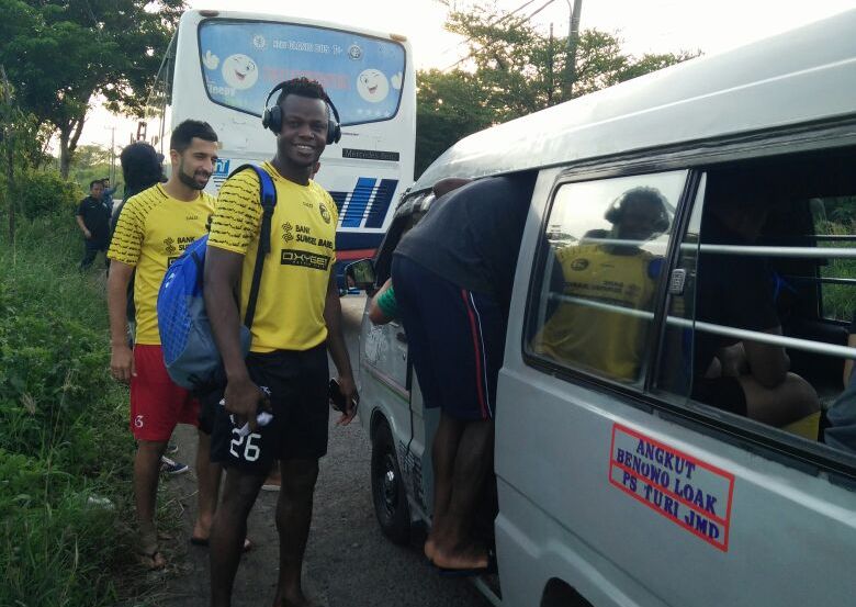 Pengalaman Tandang Sriwijaya FC, Naik Angkot Menuju Markas Persebaya