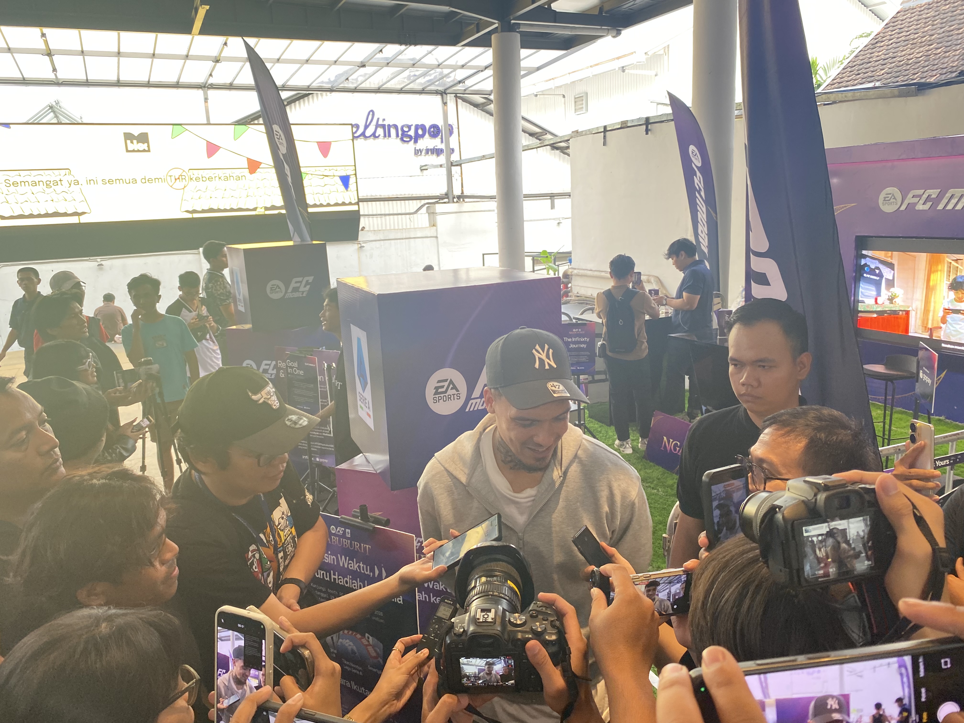 Ngabuburit Bareng Shayne Pattynama, Bicara Pengalaman Main di Super League hingga Ramadan di Indonesia untuk Pertama Kali