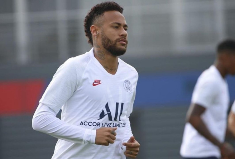 Paris Saint-Germain Tak Bernasib seperti Manchester United karena Pertahankan Neymar