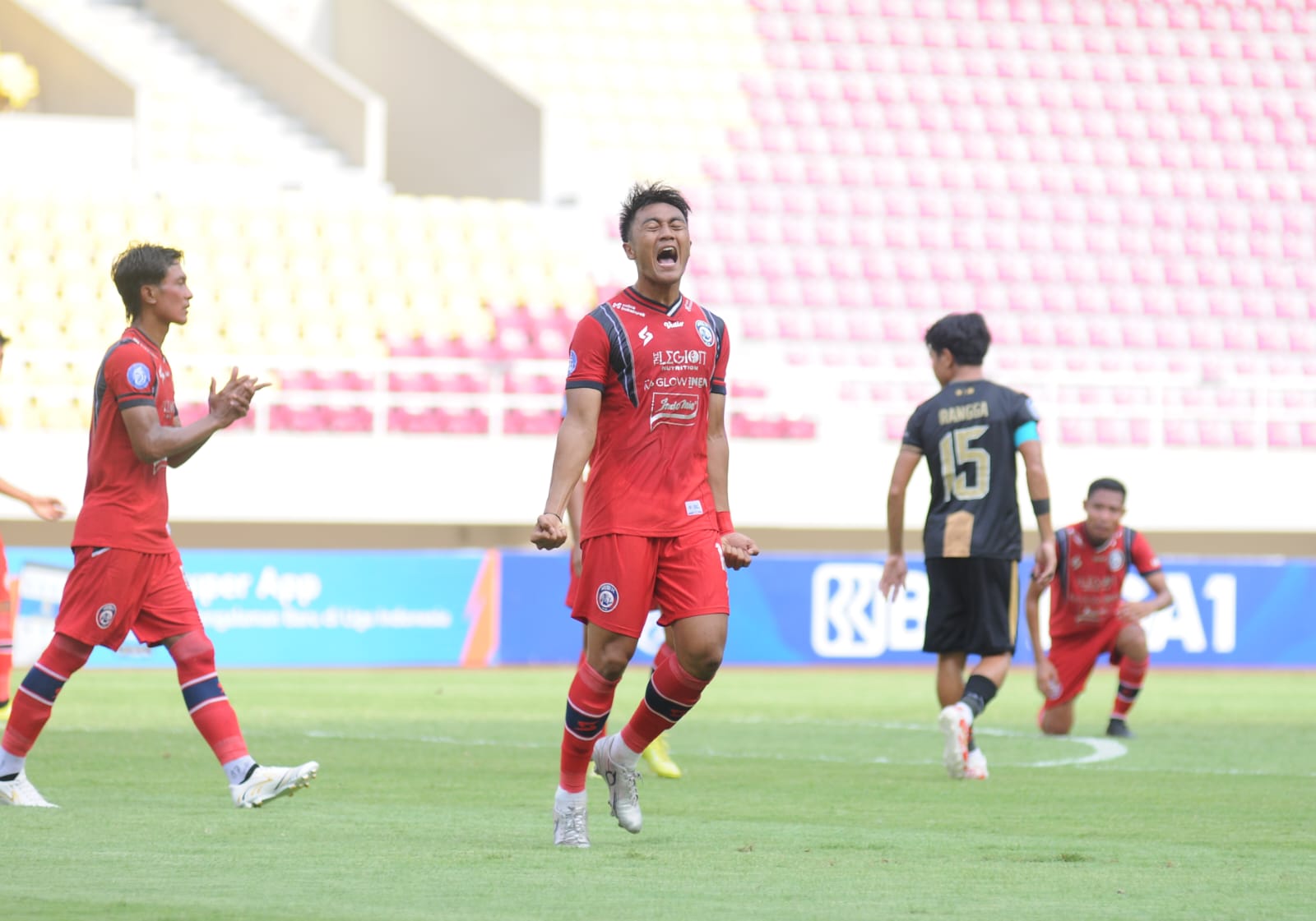 Persembahan 3 Poin Arema FC untuk Para Korban Tragedi Kanjuruhan