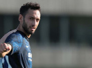 Milan dan Inter Sama-Sama Kehilangan Dua Bintang, Bedanya Ada yang Raup Rp3,1 Triliun