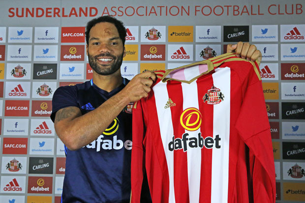 Lescott Terima Kontrak 6 Bulan Bersama Sunderland