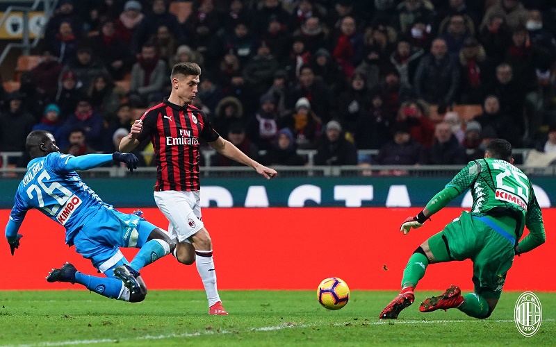Milan 0-0 Napoli, Debut Krzysztof Piatek Diwarnai Pengusiran Ancelotti