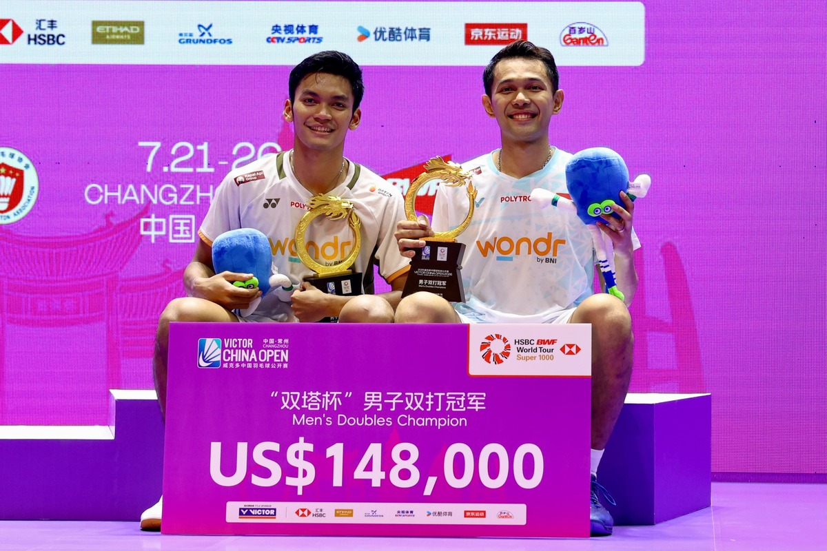 Fajar Alfian/Muhammad Shohibul Fikri saat menjuarai China Open 2026. (PBSI)