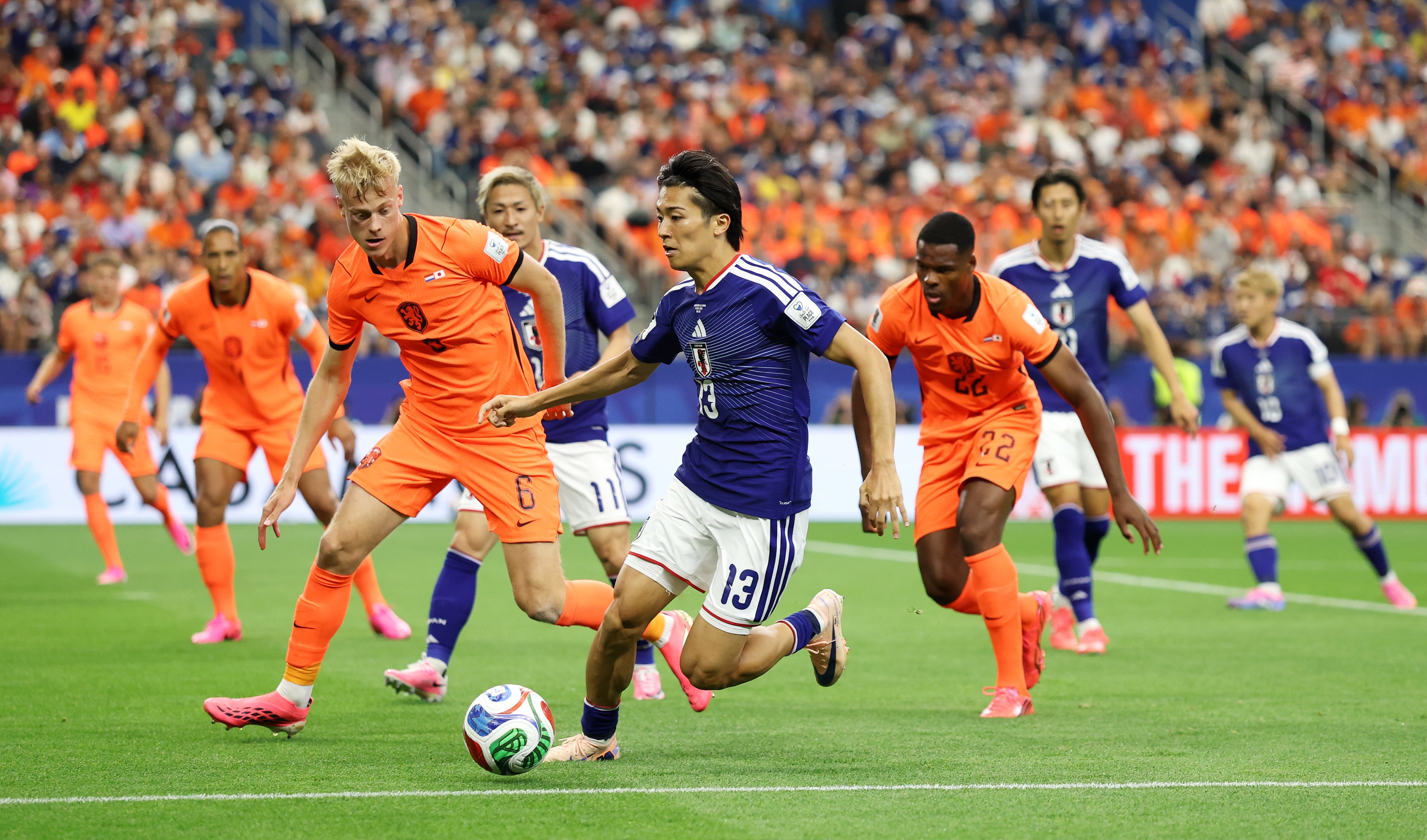Rating Pemain Belanda vs Jepang: Ryan Gravenberch dan Daichi Kamada Bersinar