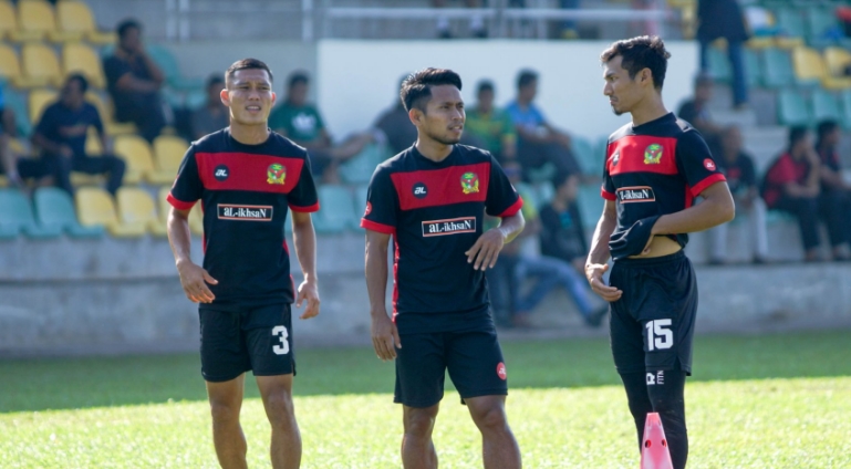 Diperkenalkan ke Tim, Andik Vermansah Langsung Jalani Latihan