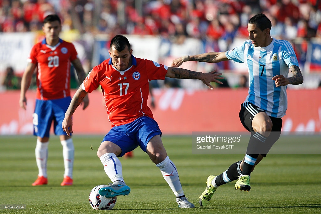 Gary Medel Merapat Ke Liverpool ?