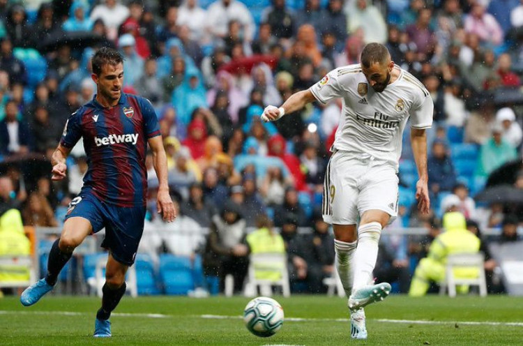 Real Madrid Tantang PSG, Zidane Berharap Banyak pada Benzema