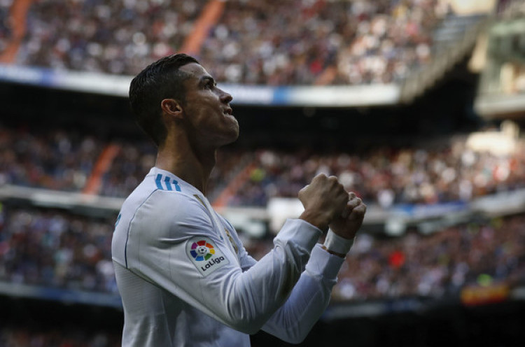 Gol Ganda Ronaldo Bantu Madrid Bantai Sevilla