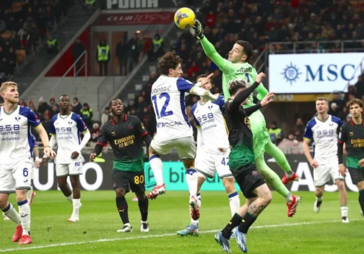 Prediksi dan Statistik AC Milan vs Hellas Verona: Misi Akhiri 2025 dengan Kemenangan