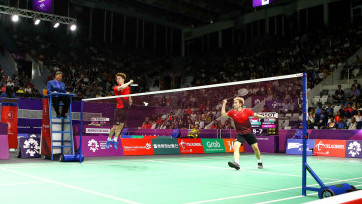 Galeri Foto: Aksi Tim Putra Bulu Tangkis Indonesia Tumbangkan India di Perempat Final Asian Games 2018