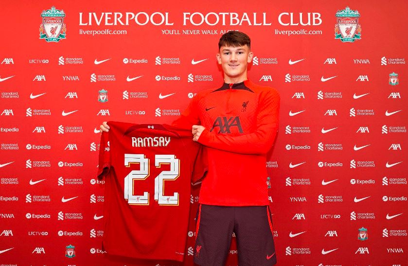3 Hal yang Perlu Diketahui dari Bek Kanan Baru Liverpool, Calvin Ramsay