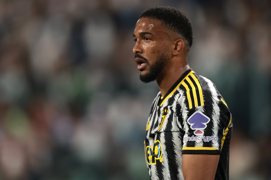 Manchester United Akan Tebus Klausul Pelepasan Gleison Bremer