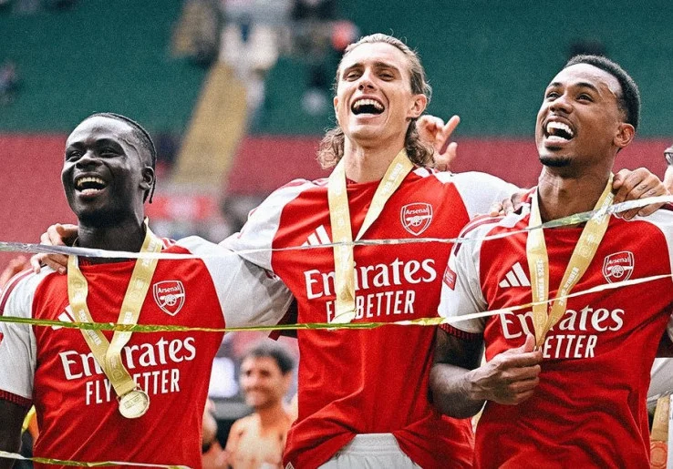 Arsenal Diprediksi Pertahankan Titel Premier League, tapi Diharapkan juga Bermain Lebih Menghibur