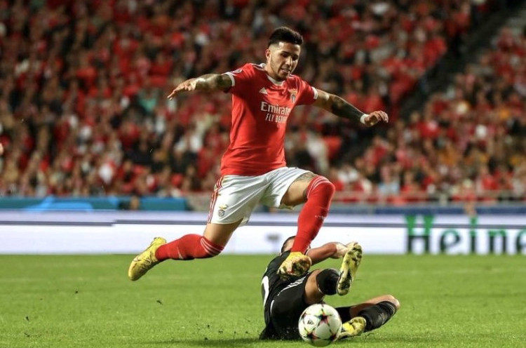 Frenkie De Jong Jual Mahal, Manchester United Alihkan Pandangan ke Gelandang Benfica