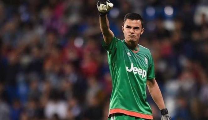 Tolak Berseragam Timnas Indonesia, Kiper Juventus ini Terima Cacian