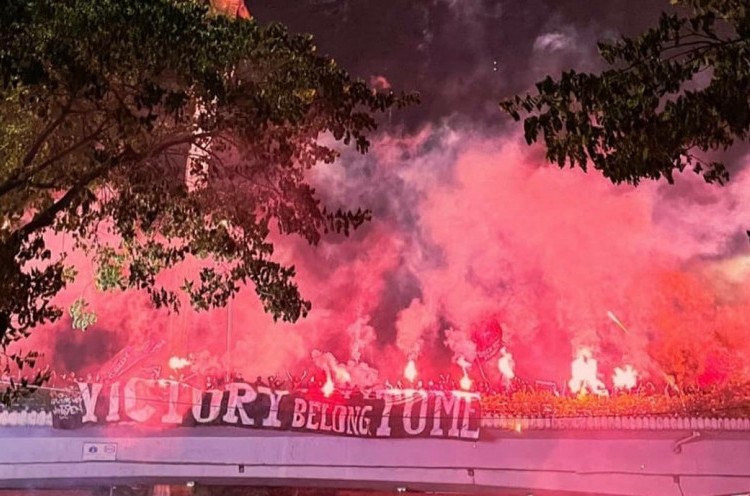 LIB Sesalkan Oknum Suporter Berkerumun di Jalan Setelah Final Piala Menpora