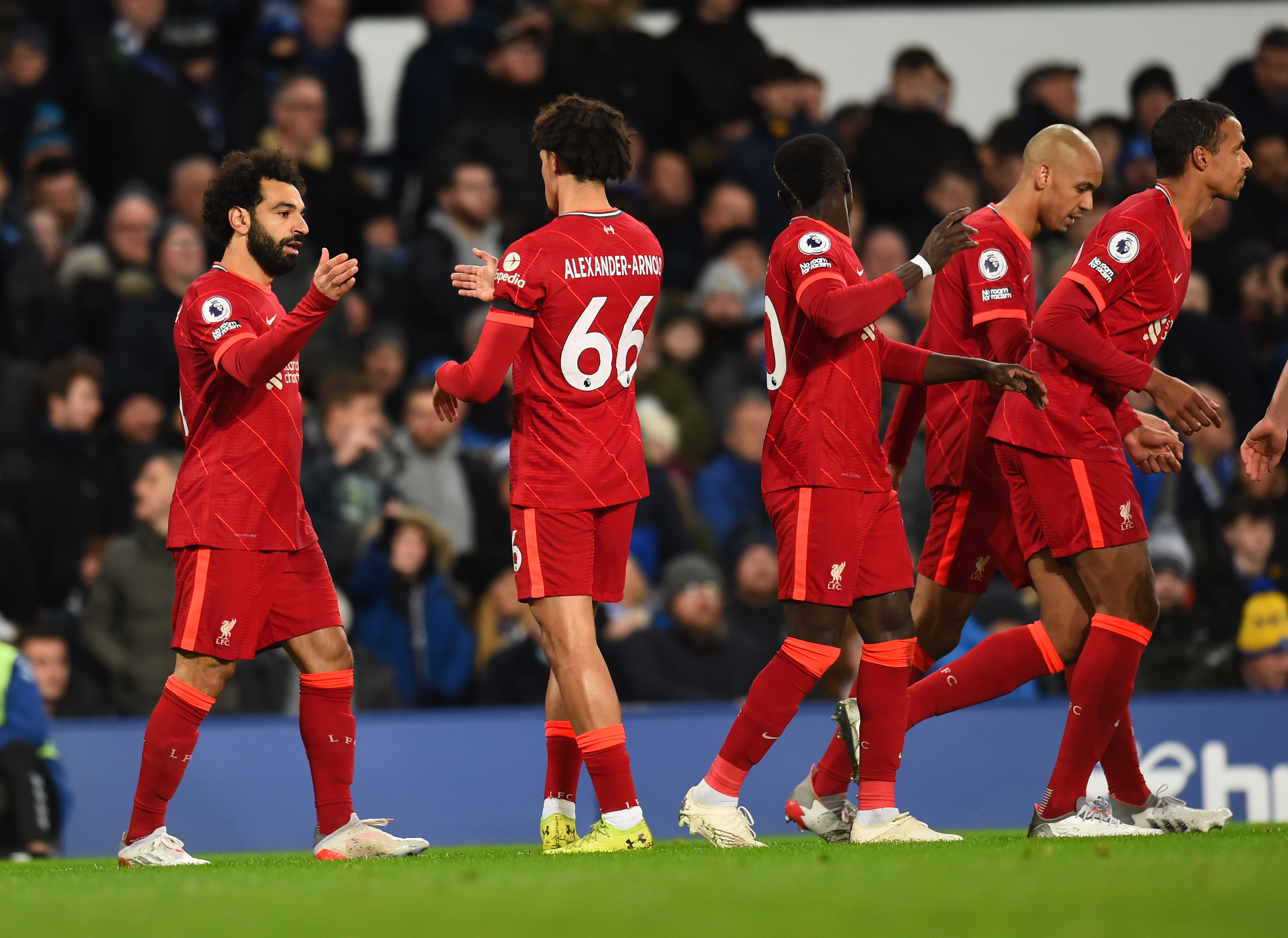 Kembali Cetak Empat Gol, Liverpool Dianggap Berasal dari Planet Lain