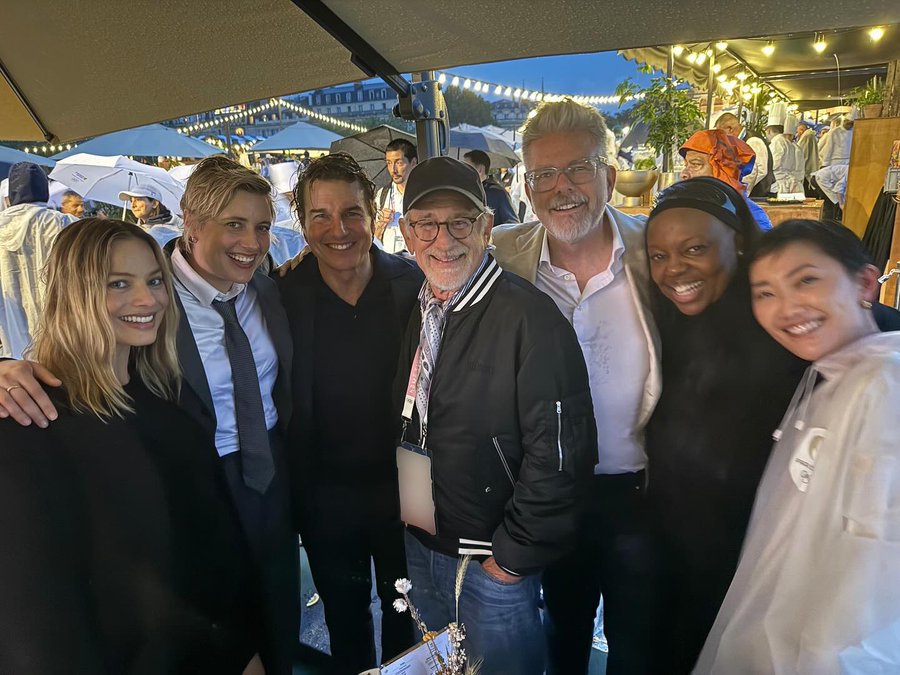 Tom Cruise Sajikan Aksi Menantang Maut pada Penutupan Olimpiade Paris 2024