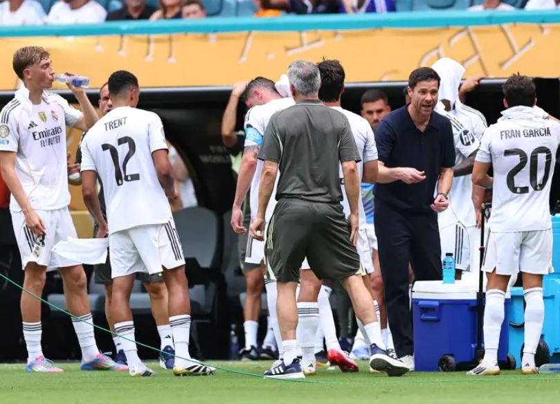 Diwarnai Debut Dean Huijsen dan Trent Alexander-Arnold, Real Madrid Imbang 1-1 Kontra Al-Hilal