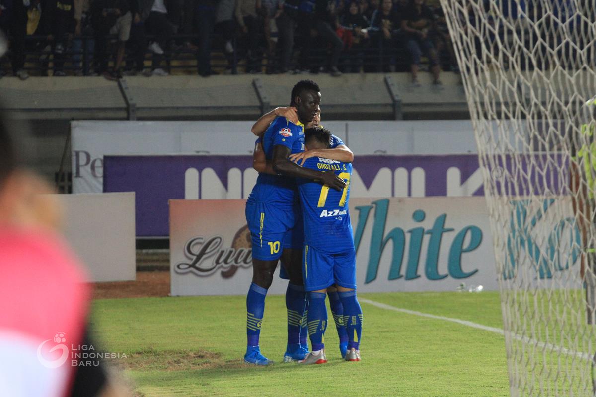 Robert Alberts Sebut Persib akan Kerja Keras Hadapi PSM