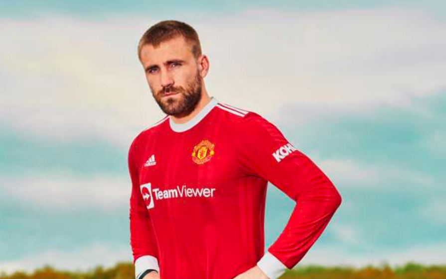 Jersey Anyar Man United Terinspirasi Era George Best