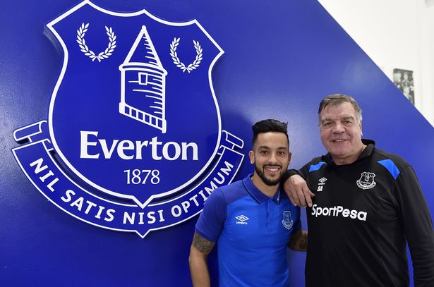 Ambisi Bikin Theo Walcott Gabung Everton