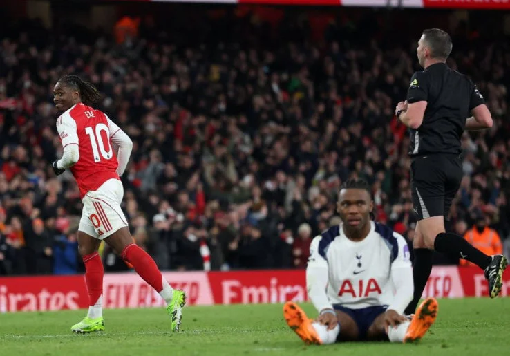 Hat-trick Gol dan Rekor yang Diukir Eberechi Eze di Derby London Utara