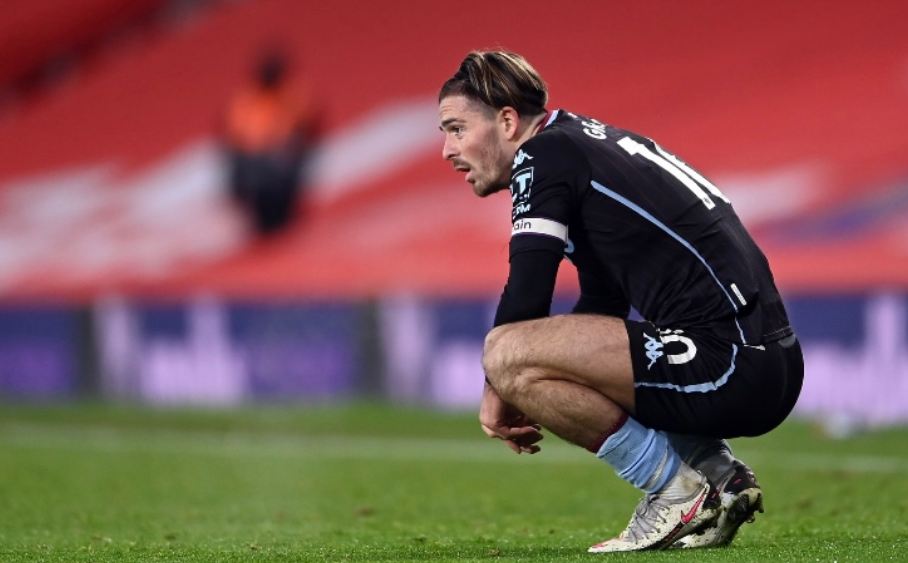 Jack Grealish Jadi Bulan-bulanan Pemain Manchester United