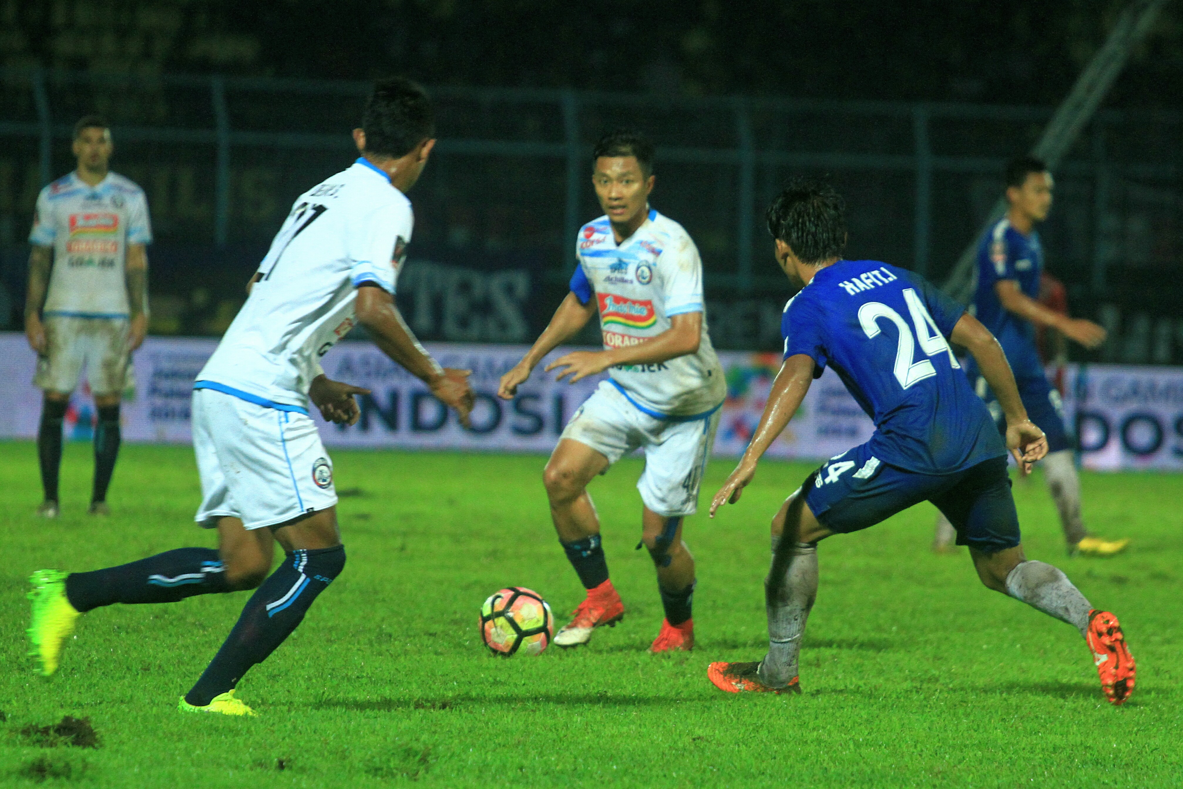 Tekel Keras Berbuntut Keributan dalam PSIS Vs Arema FC Disesalkan