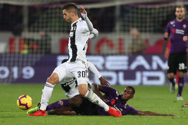 Gelandang Muda Juventus Masuk Radar Barcelona