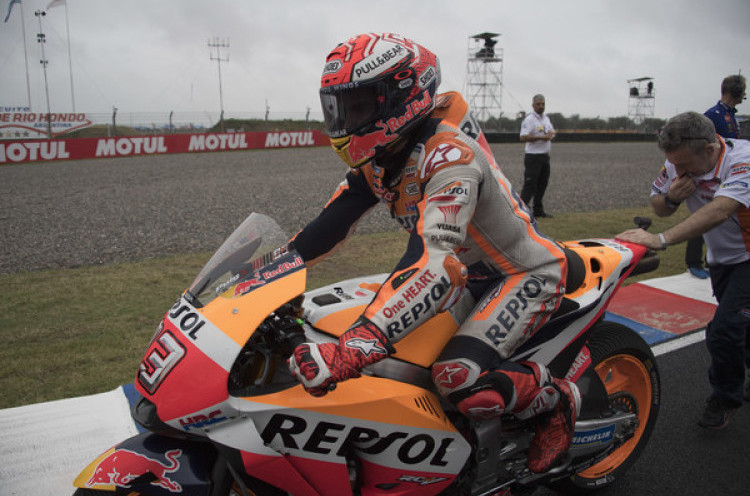 FP1 MotoGP Prancis: Marquez Impresif, Rossi Melempem