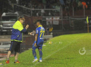 Komentar Robert Rene Alberts Usai Persib Ditahan Semen Padang