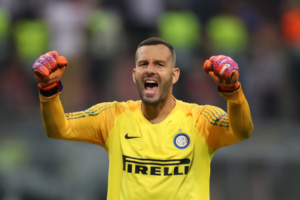Olah Statistik Inter Milan Vs AC Milan, Handanovic Lebih Hebat dari Donnarumma