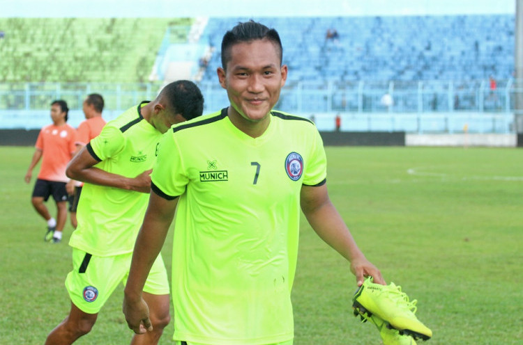 Ganti Nomor Punggung, Striker Arema FC Ingin Lebih Beruntung Musim Depan