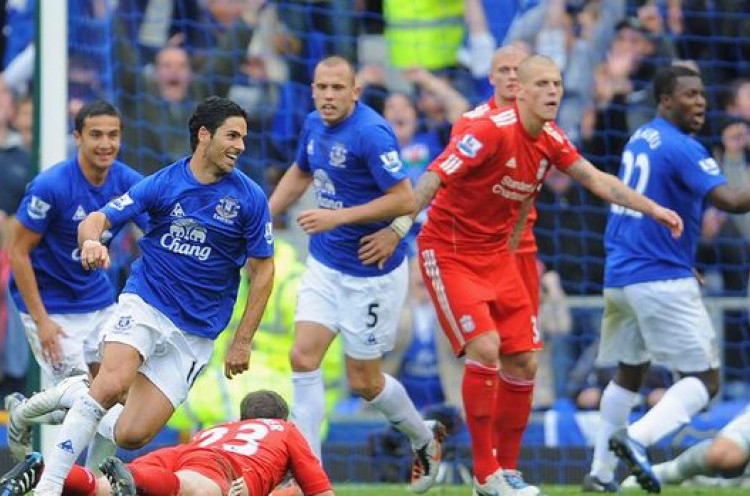 Nostalgia - Kemenangan Terakhir Everton di Derby Merseyside Kirim Liverpool ke Zona Degradasi