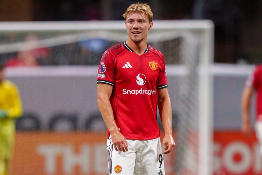 Skema Peminjaman Rasmus Hojlund Ditolak, Napoli Negosiasi Ulang dengan Manchester United
