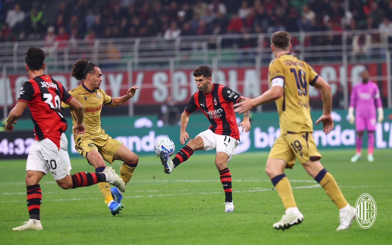 AC Milan vs Bologna. (Foto: Laman Resmi AC Milan)