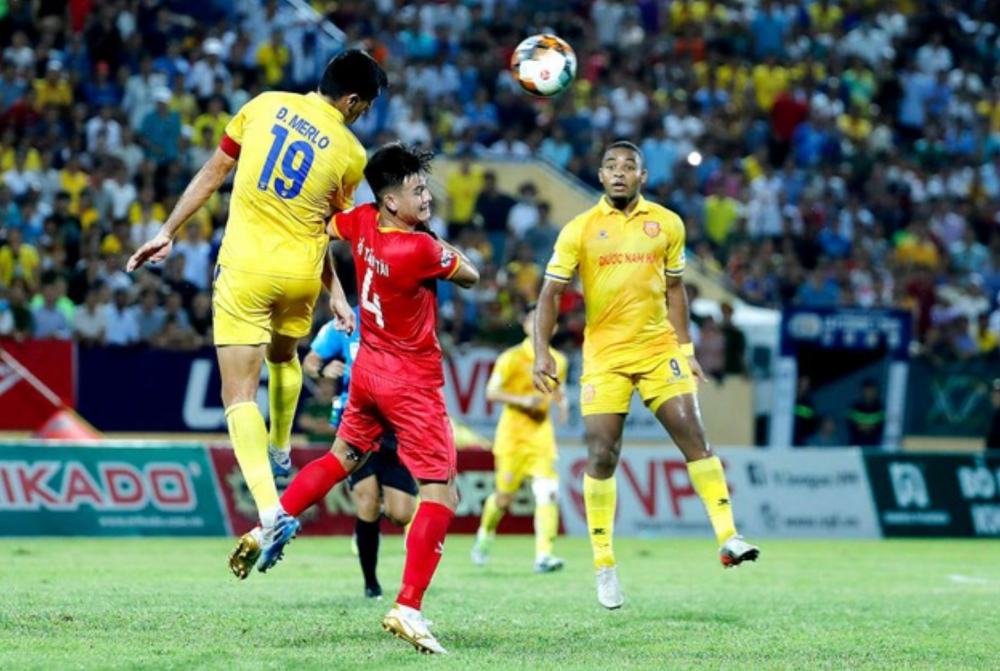 Liga Vietnam Ditangguhkan Menyusul Dua Kasus Baru COVID-19