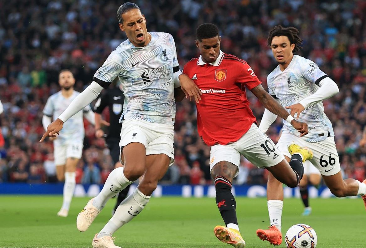 Prediksi dan Statistik Liverpool Vs Man United: Tuah Anfield dan Rekor Buruk Red Devils