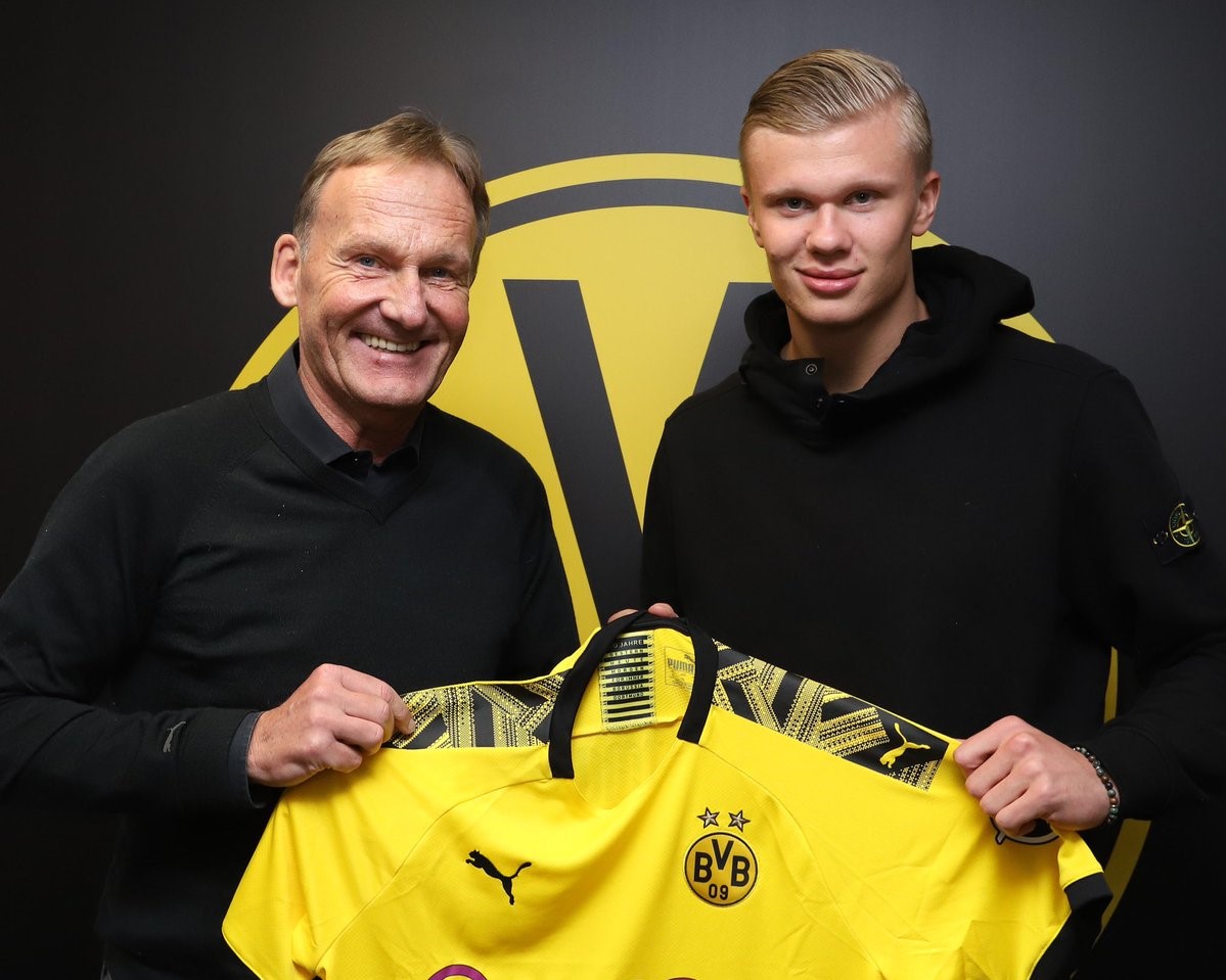 Borussia Dortmund Menangi Perburuan Erling Haaland
