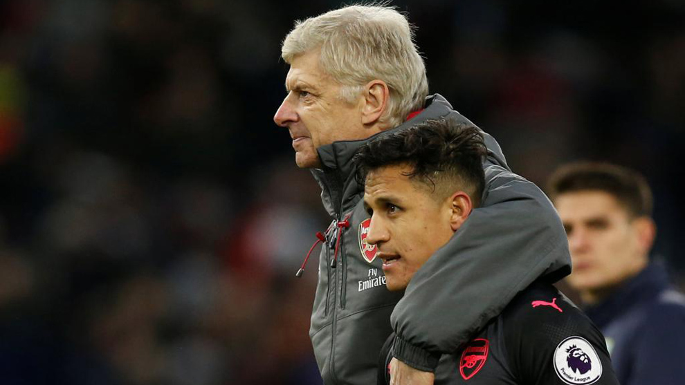Wenger Tegaskan Arsenal Tak Akan Jual Ozil dan Sanchez