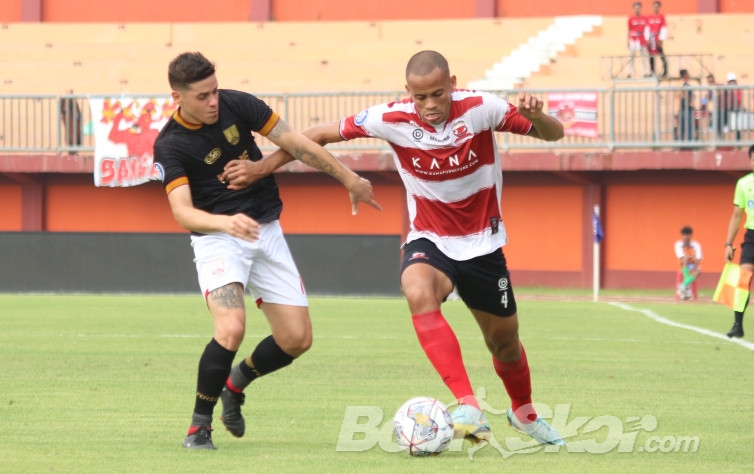 Pemain Madura United Terguncang Kekalahan Beruntun