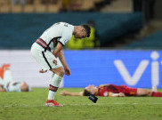Portugal Tersingkir, Ronaldo Tendang Botol Minum dan Lempar Ban Kapten
