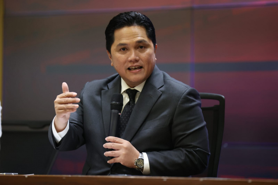 Pakar Hukum Tata Negara Feri Amsari Beri Tanggapan soal Rangkap Jabatan Erick Thohir, Harus Mematuhi Konstitusi