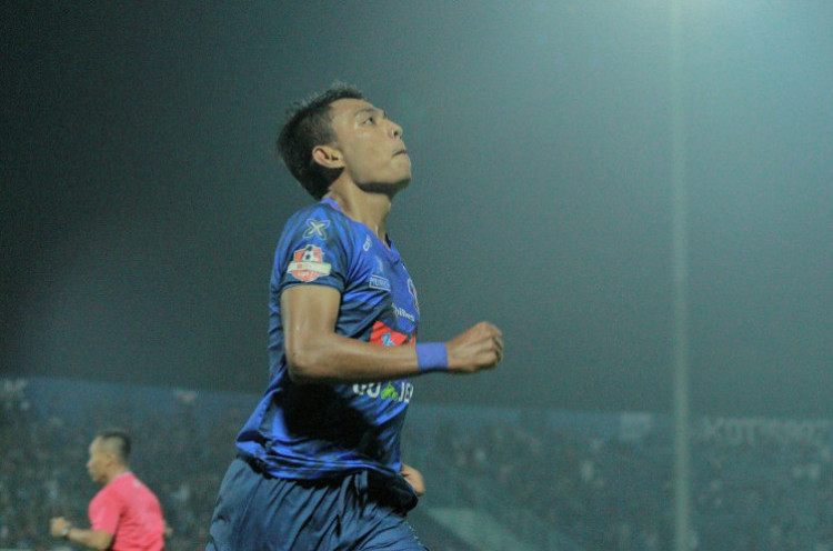 Ramaikan Persaingan Top Skorer, Striker Arema FC Dedik Setiawan Beberkan Kuncinya