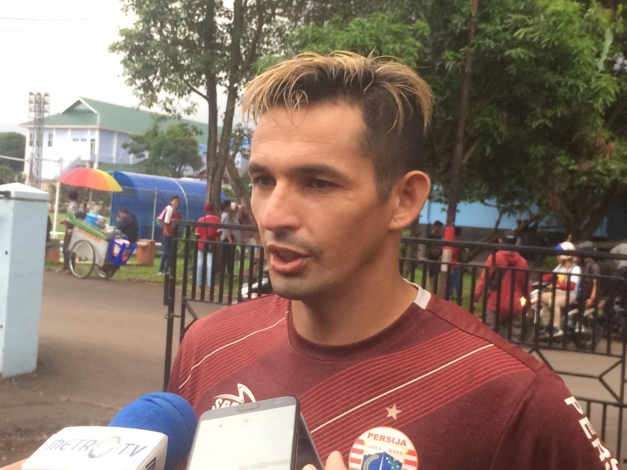 Dikritik Jakmania, Silvio Escobar Justru Tertantang